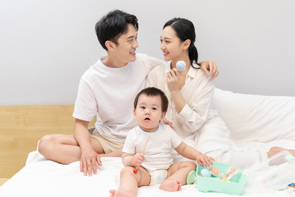 怀蛇宝赴厦门安宝医院三代试管成功率展望：一次成功的可能性探讨